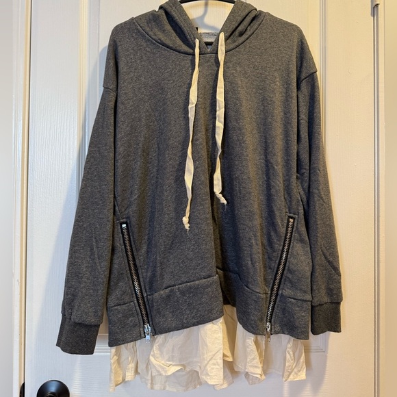 POL Tops - POL Gray Sweatshirt with Ruffle Detail Drawstring & Zippers Women’s Size M